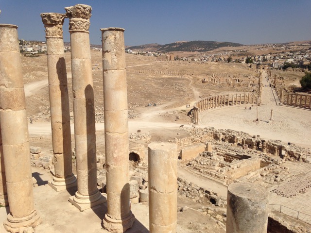 Jerash: The Most Spectacular Roman Ruins You've Never Heard Of - www.nonbillablehours.com #travel #jordan