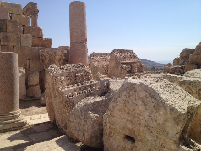 Jerash: The Most Spectacular Roman Ruins You've Never Heard Of - www.nonbillablehours.com #travel #jordan