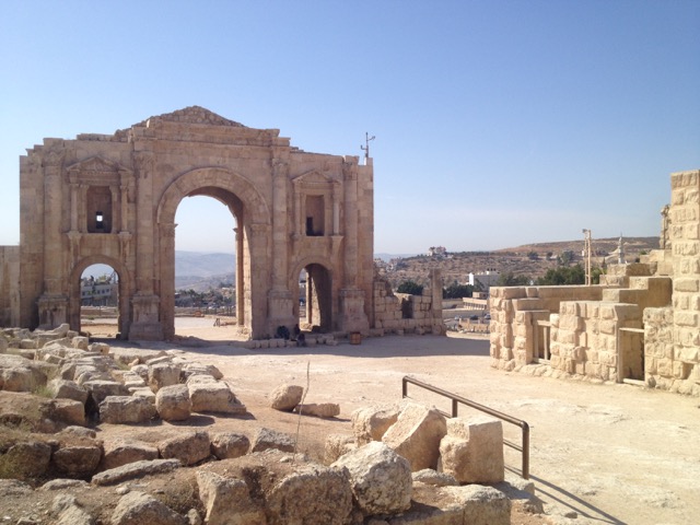 Jerash: The Most Spectacular Roman Ruins You've Never Heard Of - www.nonbillablehours.com #travel #jordan