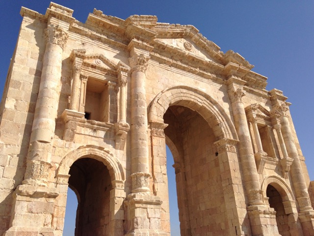 Jerash: The Most Spectacular Roman Ruins You've Never Heard Of - www.nonbillablehours.com #travel #jordan