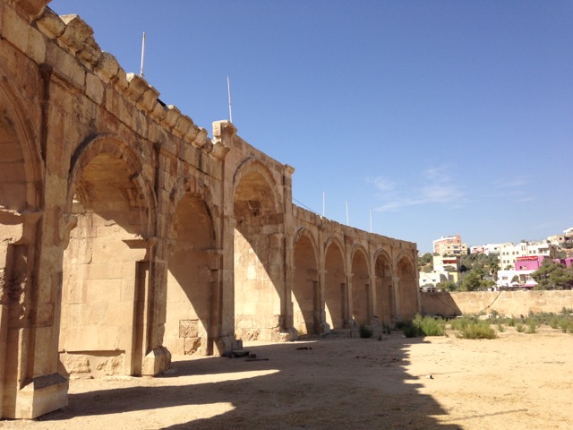 Jerash: The Most Spectacular Roman Ruins You've Never Heard Of - www.nonbillablehours.com #travel #jordan