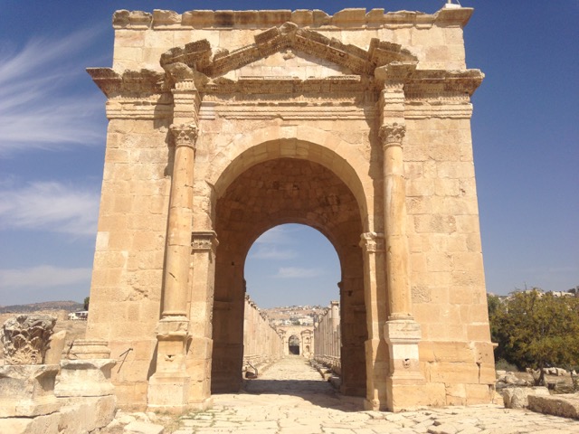 Jerash: The Most Spectacular Roman Ruins You've Never Heard Of - www.nonbillablehours.com #travel #jordan