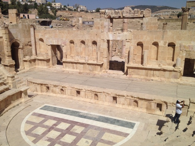 Jerash: The Most Spectacular Roman Ruins You've Never Heard Of - www.nonbillablehours.com #travel #jordan