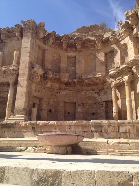 Jerash: The Most Spectacular Roman Ruins You've Never Heard Of - www.nonbillablehours.com #travel #jordan