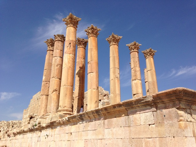 Jerash: The Most Spectacular Roman Ruins You've Never Heard Of - www.nonbillablehours.com #travel #jordan